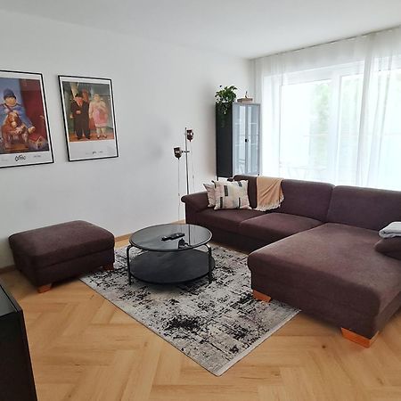 Beautiful New Apt In Old Town Near Train Station - Free Parking 布拉迪斯拉发 外观 照片