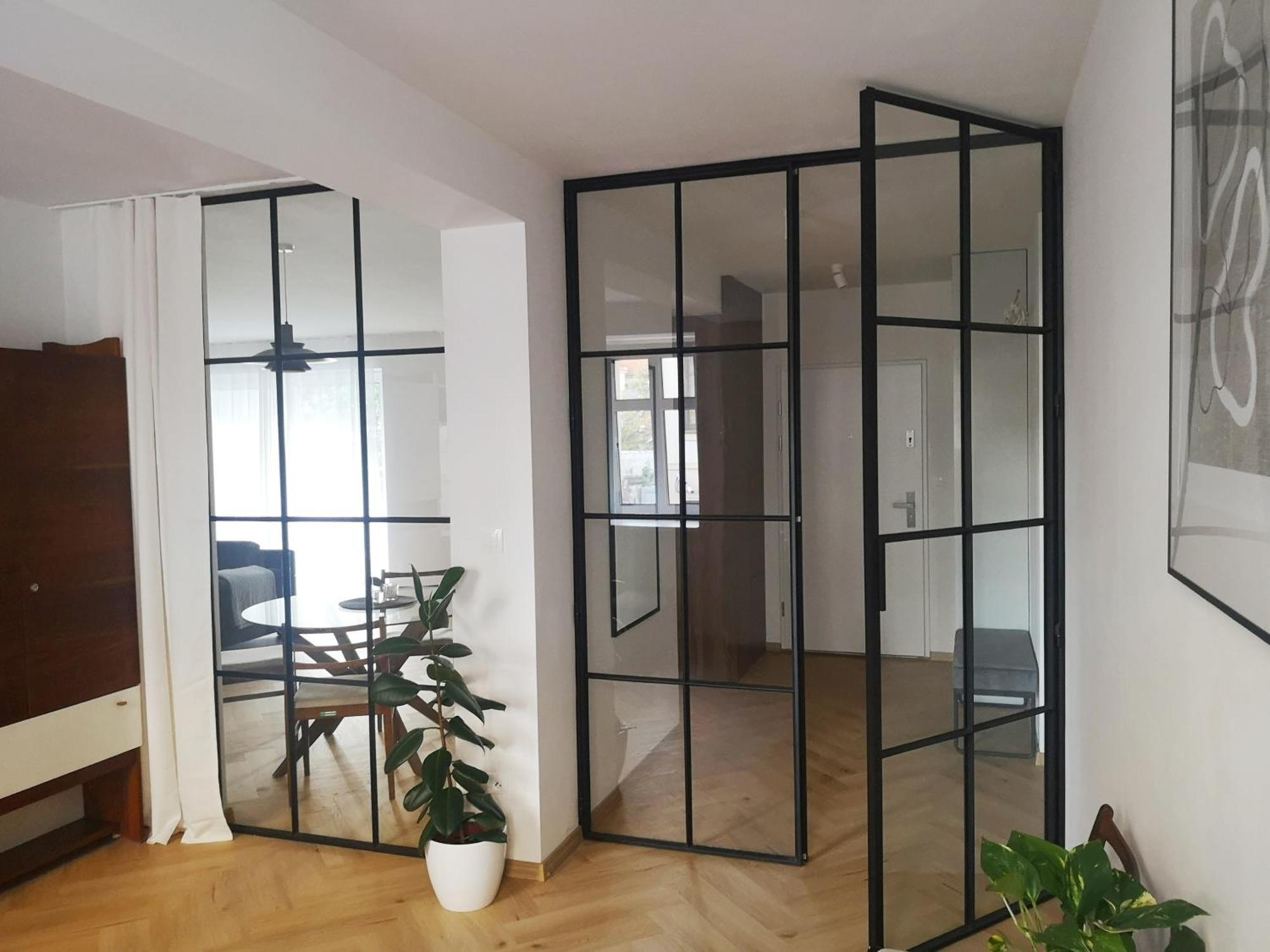 Beautiful New Apt In Old Town Near Train Station - Free Parking 布拉迪斯拉发 外观 照片