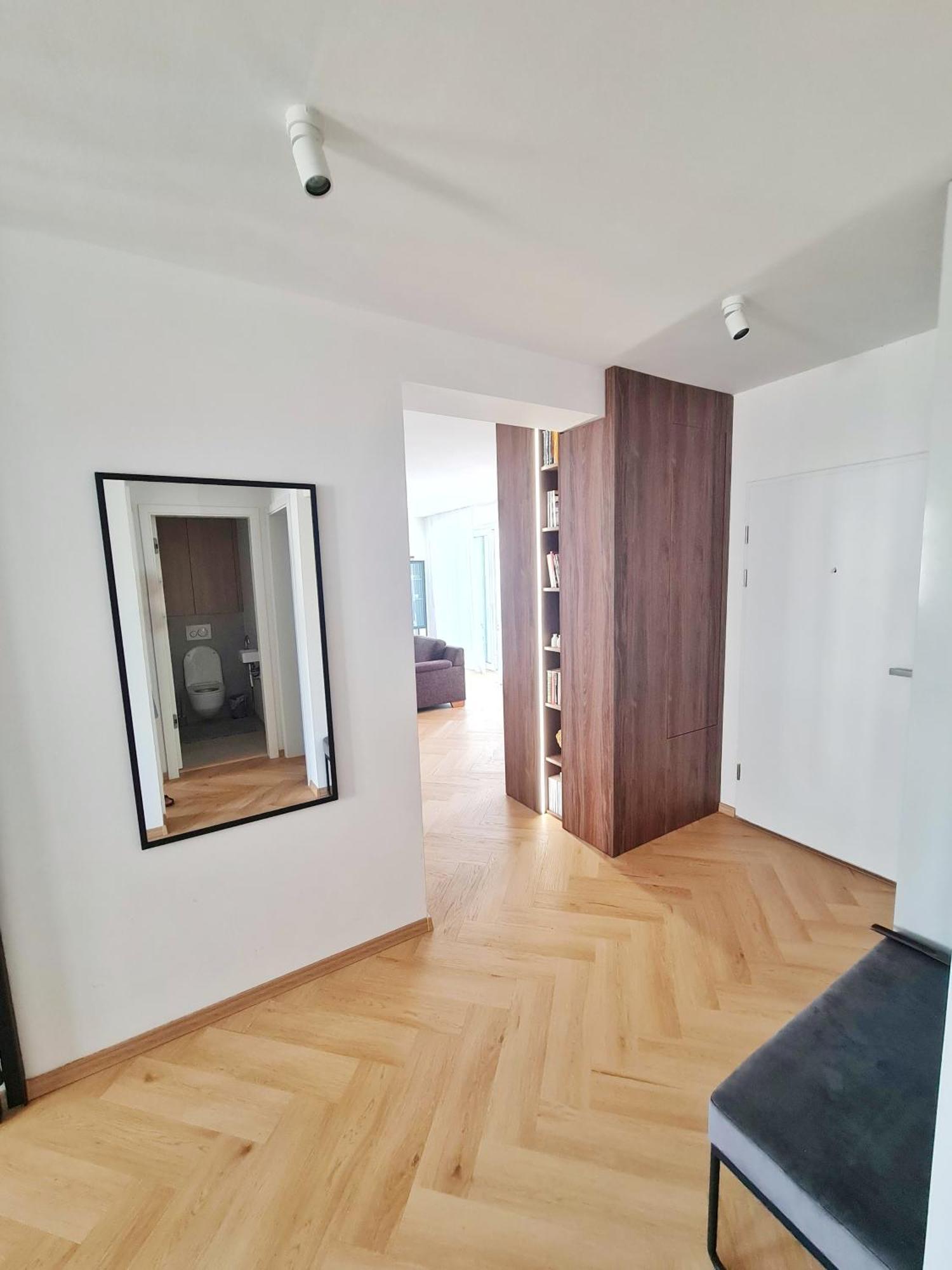 Beautiful New Apt In Old Town Near Train Station - Free Parking 布拉迪斯拉发 外观 照片